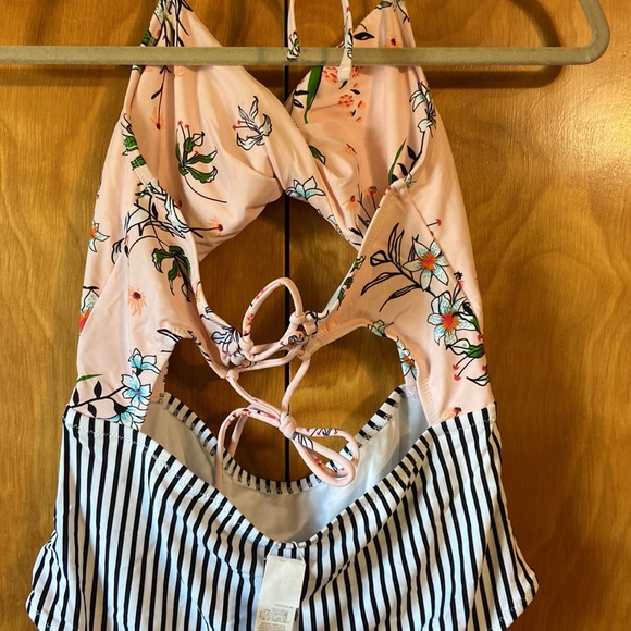 NWT Cupshe Swimsuit. Size XXL - Picture 7 of 10